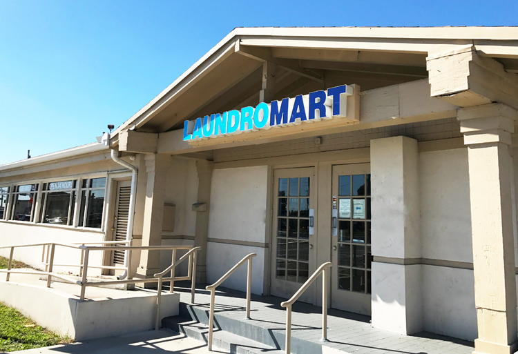 Laundromart Exterior